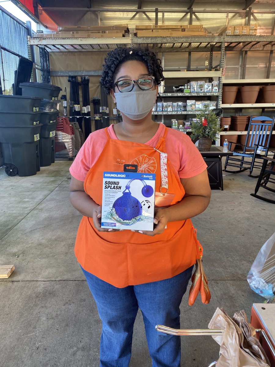 Bre loading up on future sales and customer loyalty by selling The Home Depot gift cards ⁦<a href="/2915Tammy/">Tammy SM 2915</a>⁩ ⁦<a href="/atrojack/">Amanda Trojack</a>⁩ ⁦<a href="/jerseymike78/">Michael Ertz</a>⁩ ⁦<a href="/ChrisDurand_HD/">Chris Durand</a>⁩