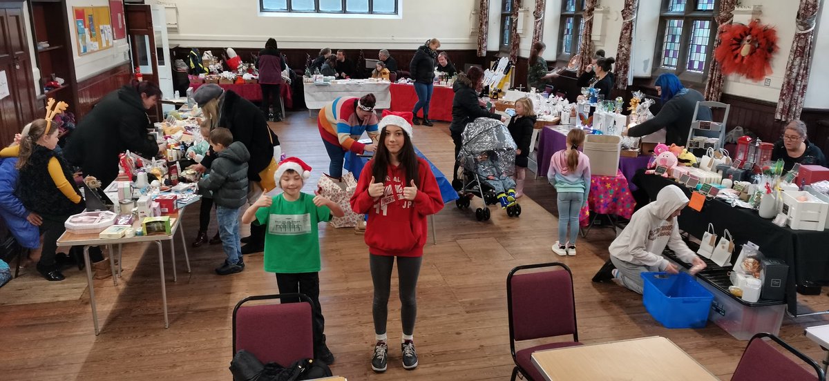 BillyBsDream's tweet photo. Billy b's festive fun raise £662 today for @savegrangelido https://t.co/SvoYwlzKFj