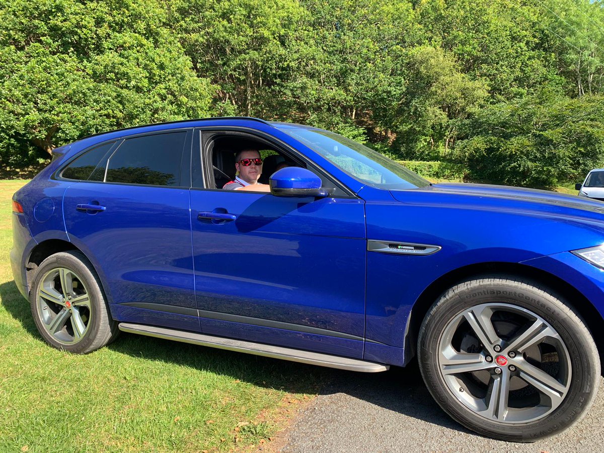 adamoll18's tweet photo. @Jaguar loving the f-pace, 6 months ownership of 2018 25t and can't fault it https://t.co/VLDywW2on5