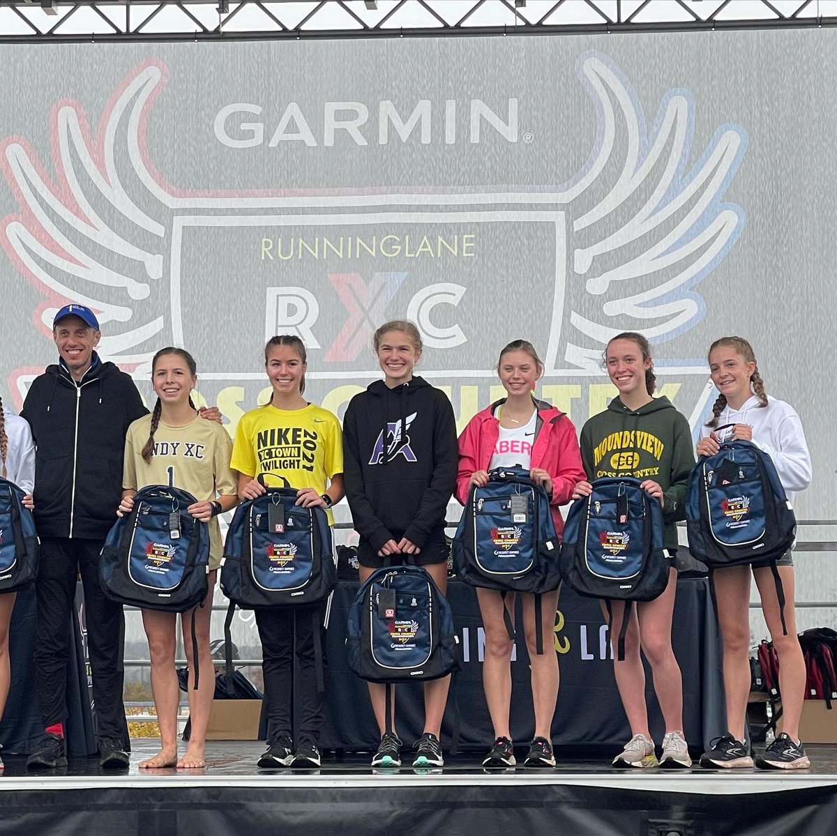 CCDSXCountry's tweet image. N.B. We won Silver Division at Garmin Running Lane National Championships, which makes us Silver Division Winners! That is what we came here to win and we are psyched. 

Kasey placed 8th overall + set new CCDS school record: 18:01. Abby set new freshman record: 18:35. Top 5 PR’d!