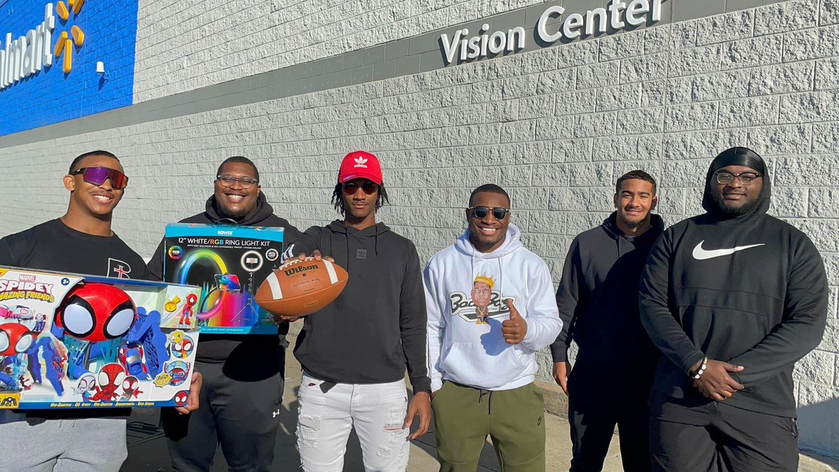 Today a group of BSU members took a trip to St. Joseph, MO to buy gifts for the families we are sponsoring through our Atchison Giving Tree Project! Thank you Obe, Zyon, Gio, Solo, Abram, and Aaron!
