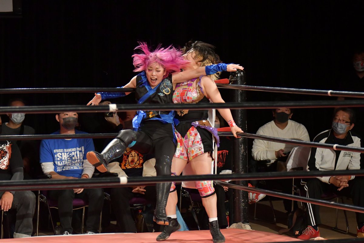 dasadasaotoko's tweet photo. くまもと駅前プロレス
第一試合④
マドレーヌ選手の頑張りが良いな。
#zero1pro #くまもと駅前プロレス #2AW #笹村あやめ https://t.co/2y7Nkx4b8o