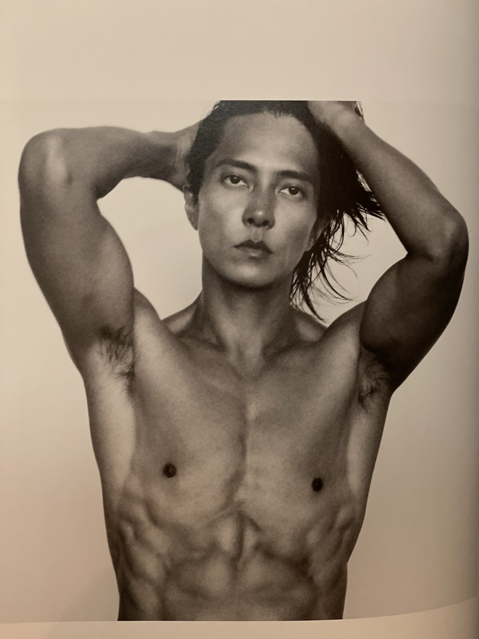 CIRCLE 山下智久 写真集 | monsterdog.com.br