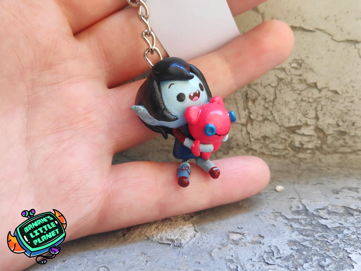 Banansplanet's tweet photo. Marceline from Adventure Time keychain!
Most adorable one yet
.
.
.
#marceline #adventuretime
#adventuretimefanart #adventuretimemarceline #fanart #clay #clayart #claycreations #clayartist #claykeychain #clayjewelry #mywork https://t.co/Jk4zYPGNOg