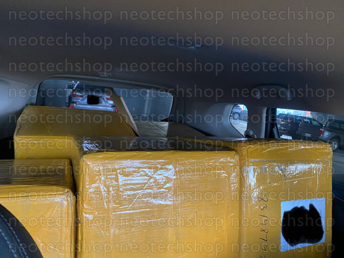 neotechshop's tweet photo. hihi i'm mady (@nctenil) & im in charge of shipping out c-addy goods. it'll take a while for me to sort everythin tho bc there's a bunch of huge boxes and im in a small apartment @__@ i have finals rn so im kinda slow w gom stuff but i promise im workin on it! #neotechupdates https://t.co/E883RbrsUM