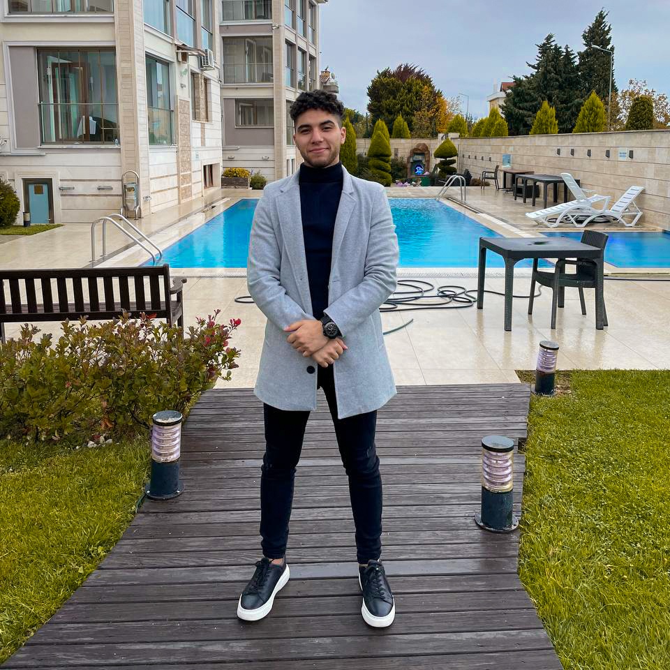 REDHASILVA tweet media