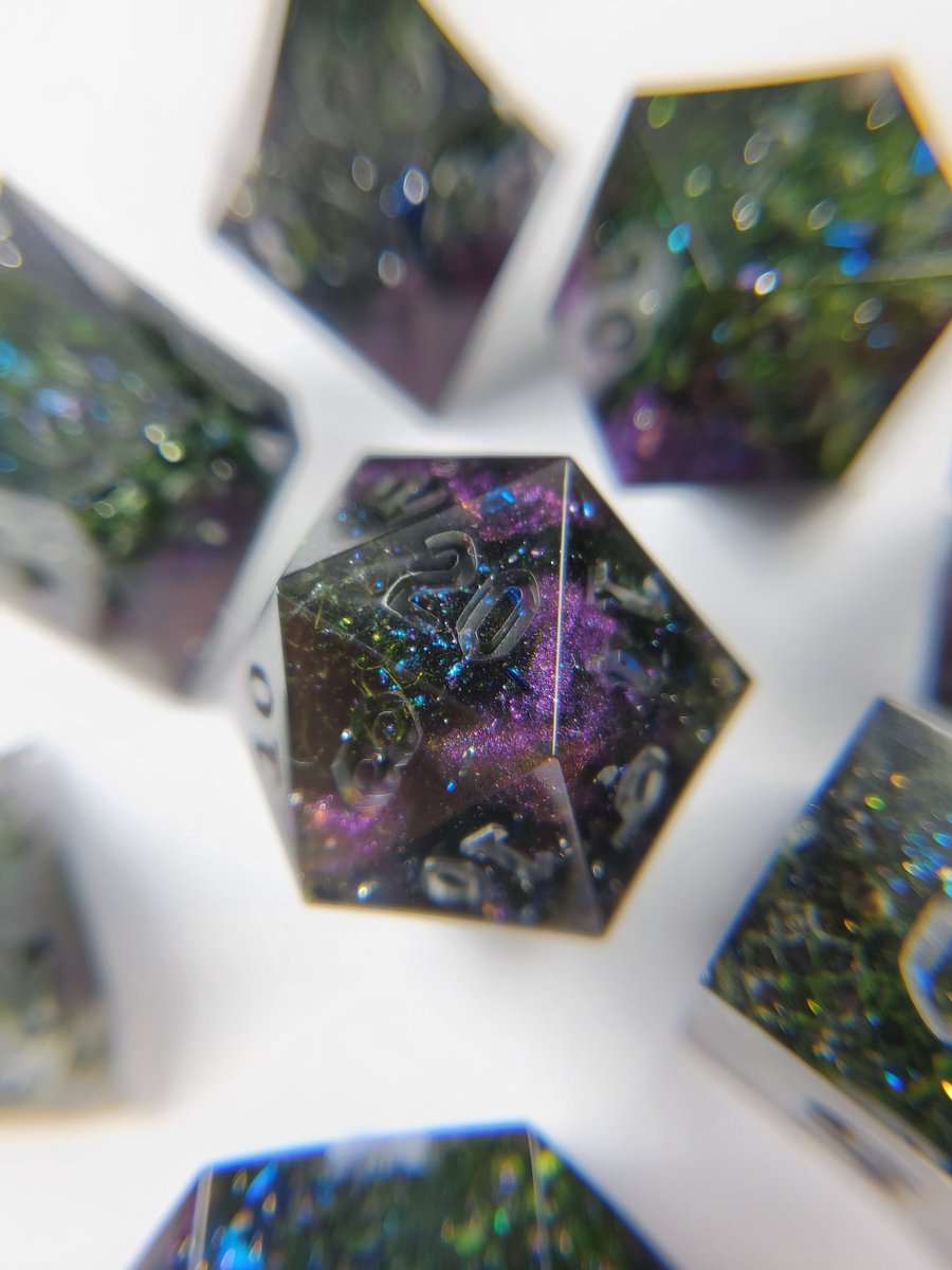 #dnd5e #dnddice #dice #handmadedice