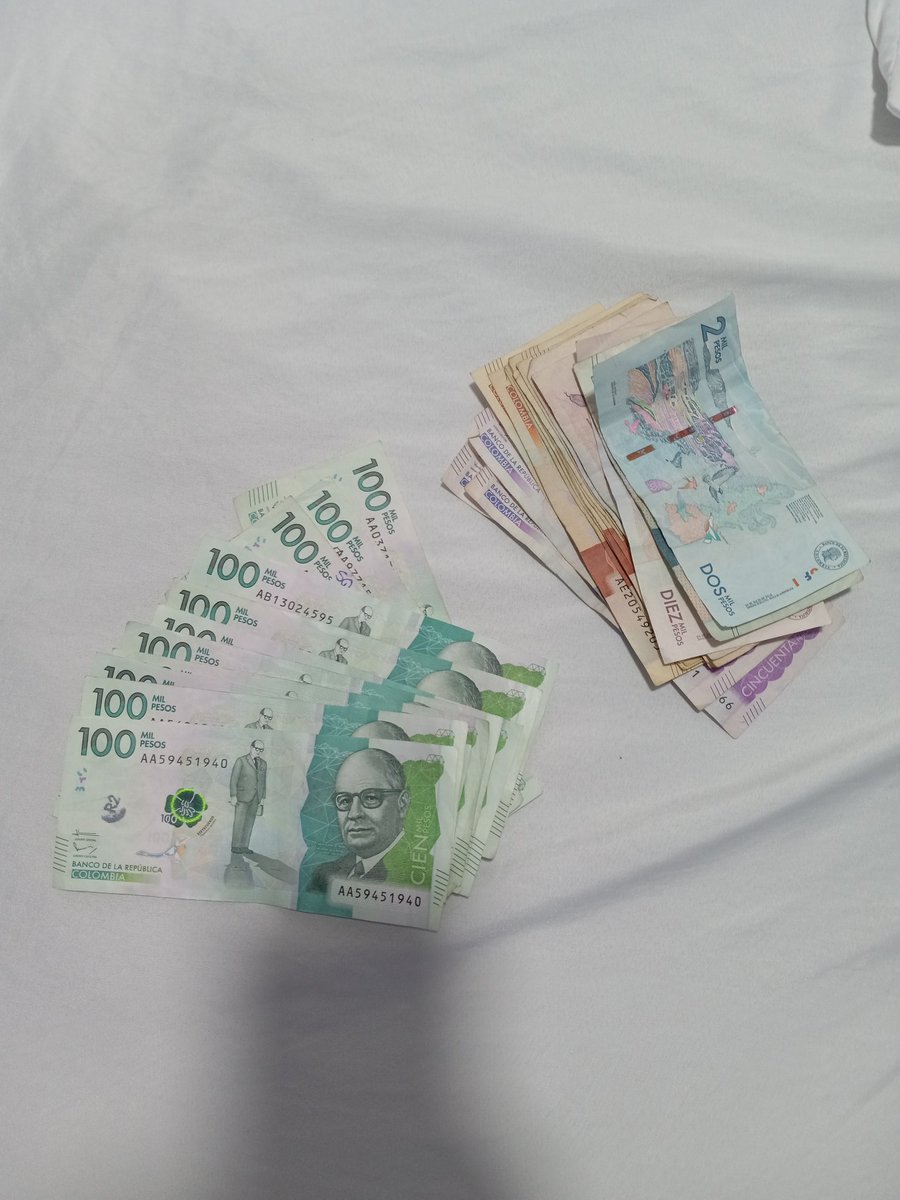 TheHarryBalczak's tweet photo. Mi es un millonario ahora. Feliz cumpleanos para mi!!!

When i was a lil kid i wished to be a millionaire. Lookin back, i shoulda been more specific &amp; stipulated, i wanna be a millionaire in american dollars, euros or brit pounds. Ya live, ya learn. Be specific about ya wishes🤣 https://t.co/yWOGGchtro