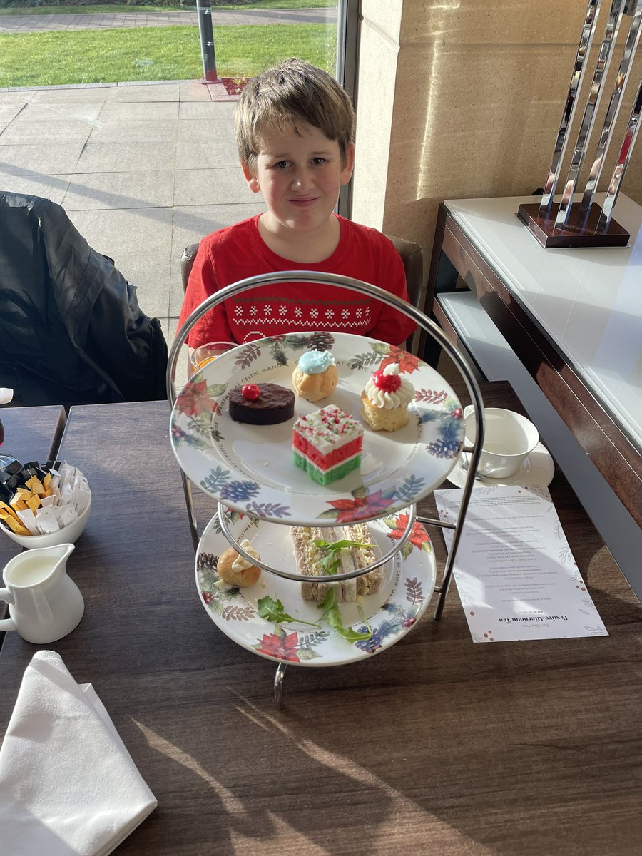 v_mac's tweet photo. Amazing festive afternoon tea at the boys favourite hotel and now definitely in the Christmas spirit @TheCelticManor #Christmas2021 #25DaysOfChristmas #feelingfestive #CMRSNAPS #CountdowntoChristmas #itsbeginningtolookalotlikechristmas https://t.co/DegqLPy1bb