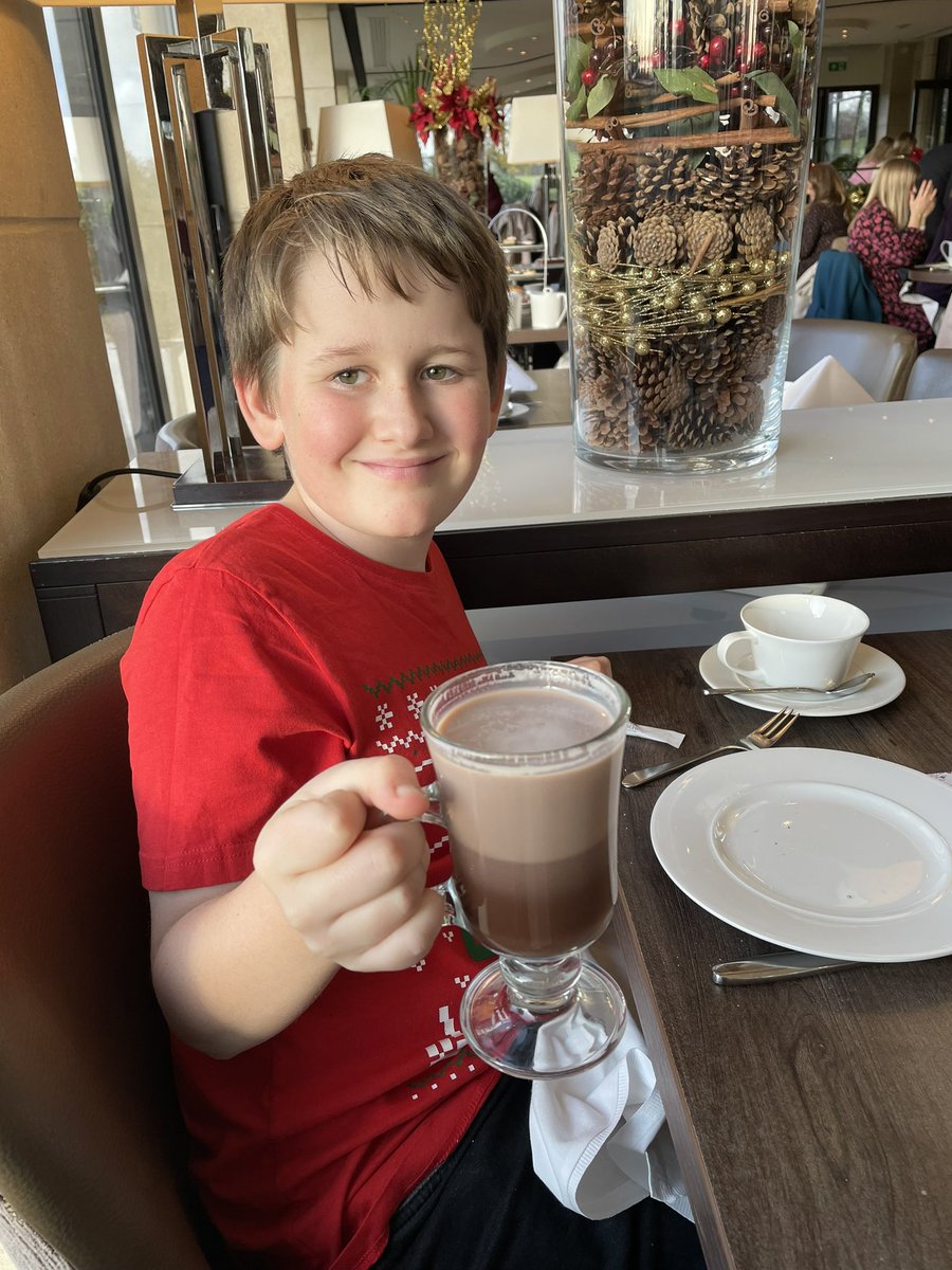 v_mac's tweet photo. Amazing festive afternoon tea at the boys favourite hotel and now definitely in the Christmas spirit @TheCelticManor #Christmas2021 #25DaysOfChristmas #feelingfestive #CMRSNAPS #CountdowntoChristmas #itsbeginningtolookalotlikechristmas https://t.co/DegqLPy1bb