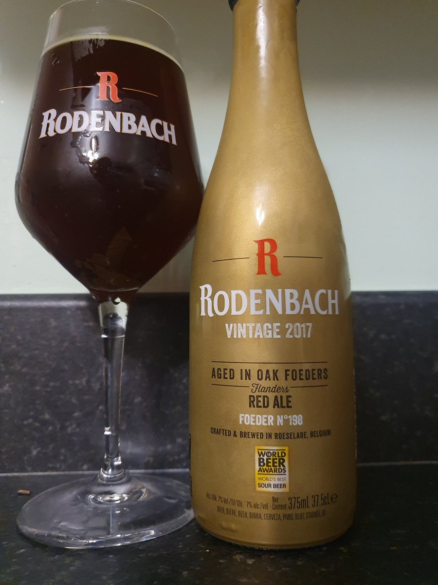 Beerwithfeather's tweet photo. Starting my journey into @rodenbachbeer with there sublime #vintage2017 #flandersred https://t.co/kTGi49x38o