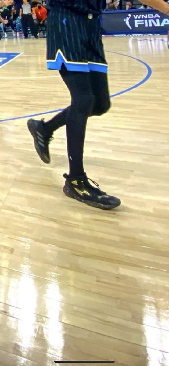 SamLaskowski's tweet photo. @kyletornow 🤣🥴 https://t.co/ESU6LYTDiF