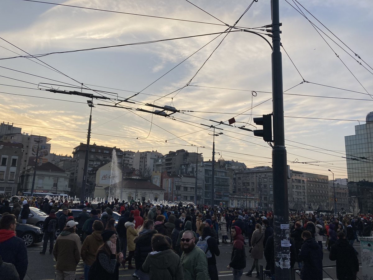 Belgrade has awoken. Protest against environmental and political pollution has gathered an endless mass of people that occupied the whole Gazela Bridge area of the highway. And a bunch of other places throughout the city.
#stopriotinto #LaResistencia