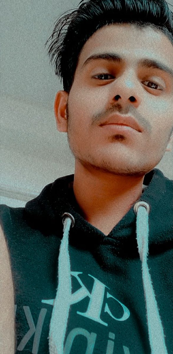 KalyankariTag's tweet photo. my present is bad 
but my future is not
everyone run from to negetive and take positive
but i take both

#tagkalyankari #drgboyz https://t.co/Ha01Kf3f2y