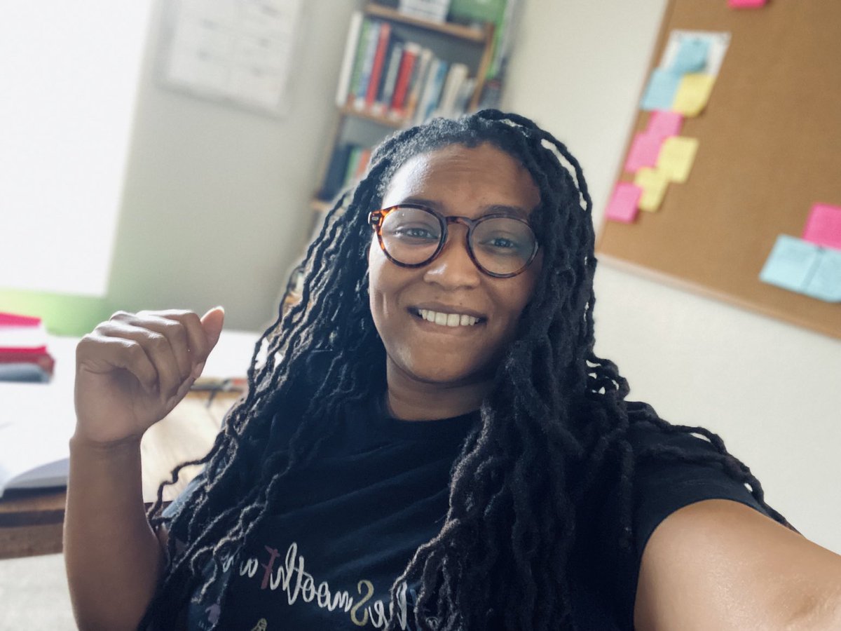 About to go live for today's ⁦<a href="/SoundGirlsOrg/">SoundGirls.Org</a>⁩ Virtual Conference with Zena &amp; ⁦<a href="/barelAVictoria_/">Victoria Barela CTS</a>⁩  #AVtweeps 🥳🥳

Hang in to the end for the raffle 👀👀 who needs a new pair of 🎧?