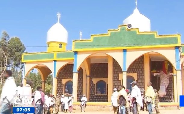TayeAtske's tweet image. Sixteen farmers locked in and brutally murdered by the fleeing TPLF criminal thugs in Gashena town of Amhara Region.The victims laid to rest at St. Michael Church.The TPLF must be brought to justice for the killing of hundreds of civilians since the occupation #Gashena ,June 2021