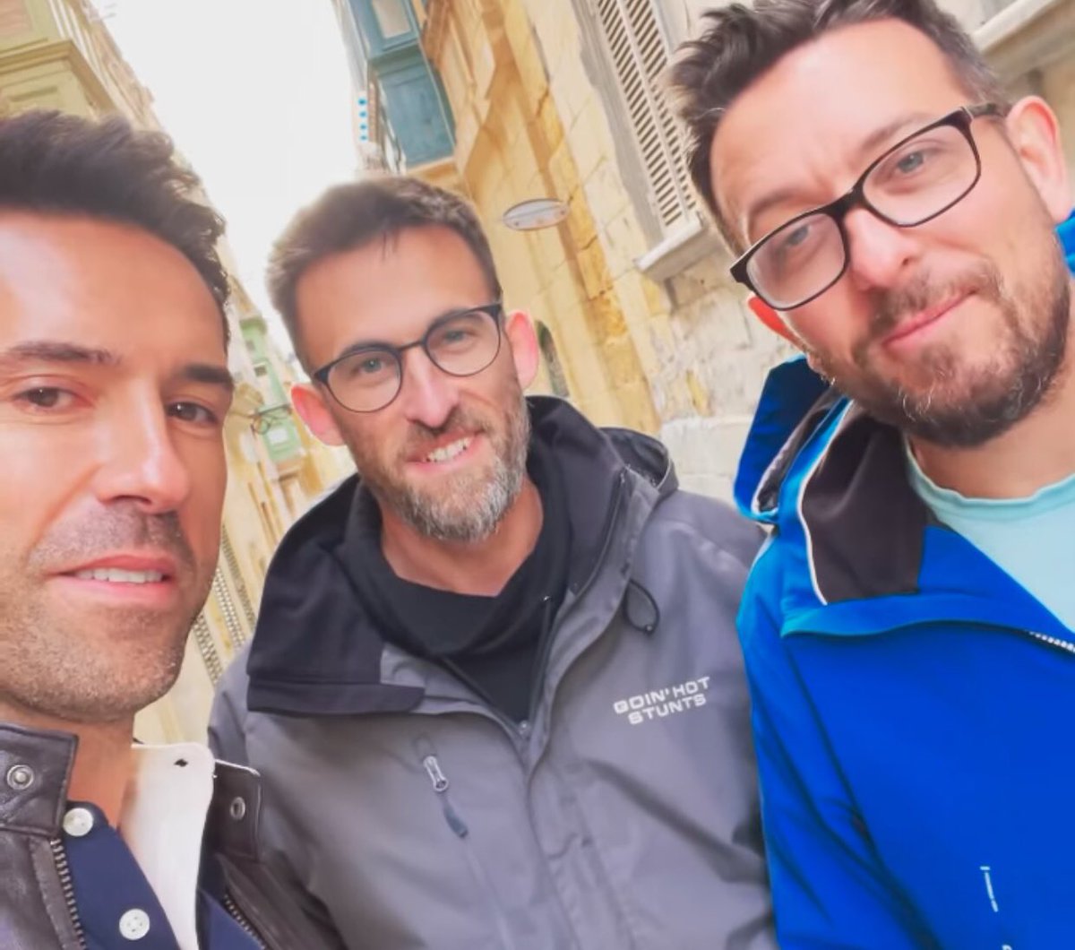 colinsquire's tweet photo. @TheScottAdkins with directors #GeorgeKirby and #HarryKirby
I am looking forward to seeing what the next chapter holds #MikeFallon 
#accidentman2 is going to be non stop #action
.
.
#actionfilm #scottadkins #actionfilms #actionmovie #actionmovies #martialarts #martialartscinema https://t.co/UkuAUtYPOJ