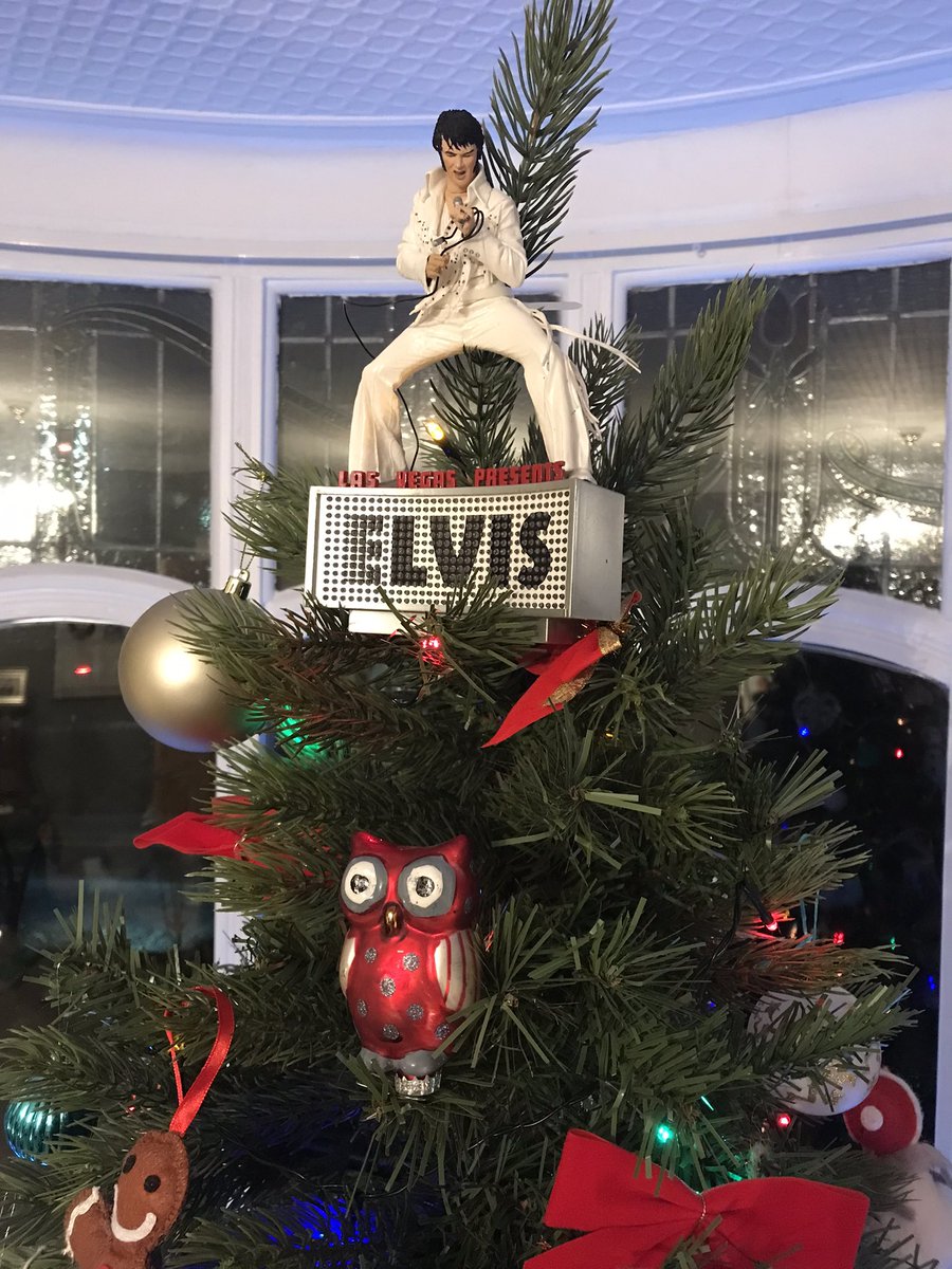 All hail the King at Christmas time x