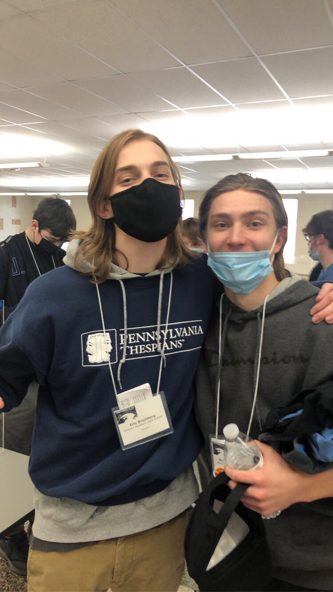 emdoc14's tweet photo. the bots MEET‼️ #pamemefest21 #pamemefest212 https://t.co/ND9ZffHZyH