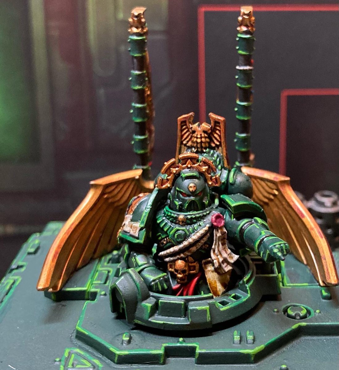averagepaints's tweet image. Finally finished my Dark Angels Land Raider Excelsior! The Warhammer World exclusive command tank all decked out in Caliban Green for The Lion! #WarhammerCommunity #PaintingWarhammer #Warmongers