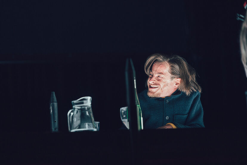 ErwinAljukic's tweet photo. Heute #premiere HELDENPLATZ in der Rolle des Lukas Schuster. Heute ab 19h an den @M_Kammerspiele  

#theater https://t.co/U8Z2Vj0lE0