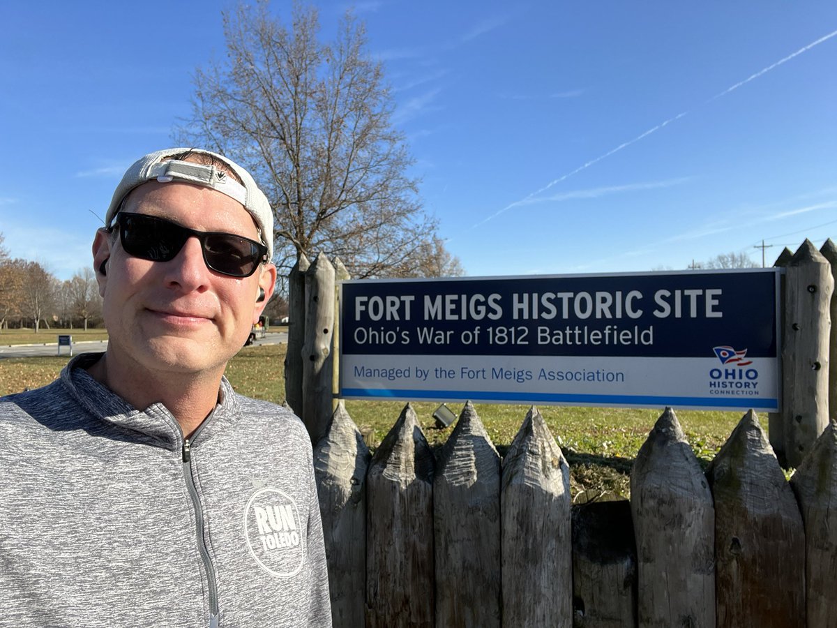 tomrdaniels419's tweet photo. Getting out for 5 miles on a sunny Saturday. Always enjoy running by historic Fort Meigs. #HRFitCrew #TherapyRun https://t.co/JO9jPLQGRB