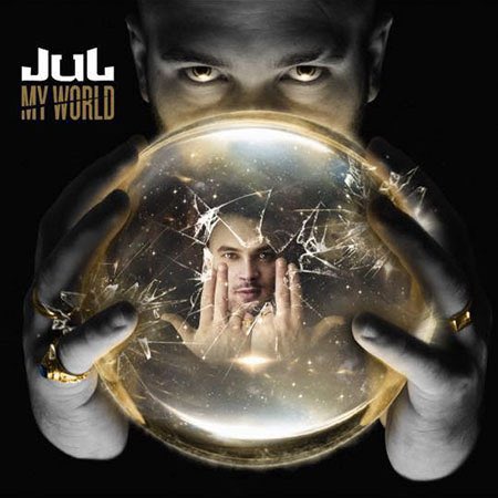 Kulturlesite_'s tweet photo. Il y a 6 ans aujourd’hui, Jul sortait l’album « My World ».

Certifié disque de Diamant, le projet avait été enregistré dans cette cabane ! 🏚

« Avec des planches en bois j’avais fait une table [...] Pour enregistrer, j’appuyais sur REC et je devais courir jusqu’au micro. » https://t.co/TW96oAqTYI