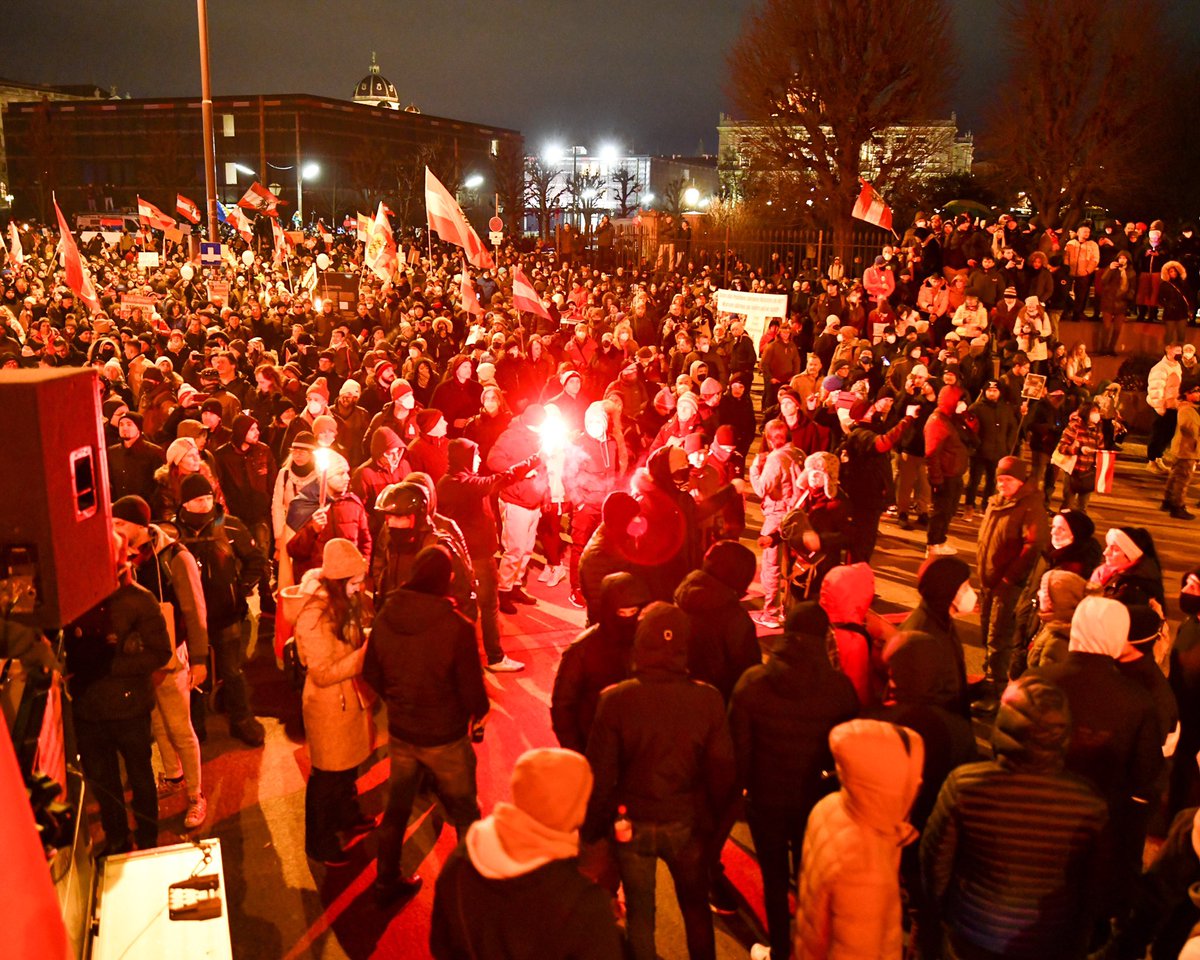 🌍 PEOPLE WAKE UP - WORLDWIDE 🌏

Massive protests already seen in:
🇳🇿 New Zealand
🇦🇺 Australia
🇳🇱 Netherlands
🇱🇺 Luxembourg
🇮🇹 Italy
🇦🇹 Austria
🇩🇪 Germany
🇳🇨 New Caledonia
🇬🇧 UK
🇫🇷 France
🇵🇱 Poland
and many more (to come!)

#NoVaccinePassports #NoGreenPass #NonAuPassSanitaire