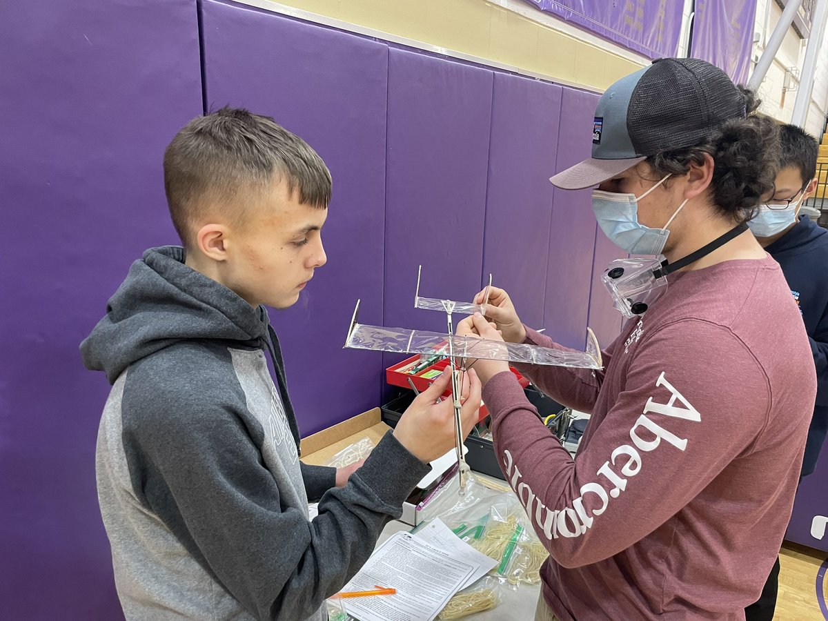 scipats's tweet photo. ACS Science Olympiad season is underway. Competing today at Bardstown High School in the Bardstown-Brown Invitational. https://t.co/rgJAPkyX63