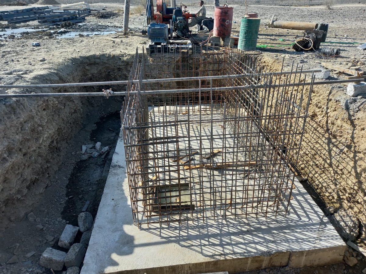 ZahoorBuledi's tweet photo. Under construction border markets will facilitate trade after border fencing. MoU already signed with Iran will enable ppl of Makran Div to trade with Iran without unnecessary hurdles. GoB plans to have such market n every bordering dist with Iran. 2/2 https://t.co/SP5H2ZPXh1