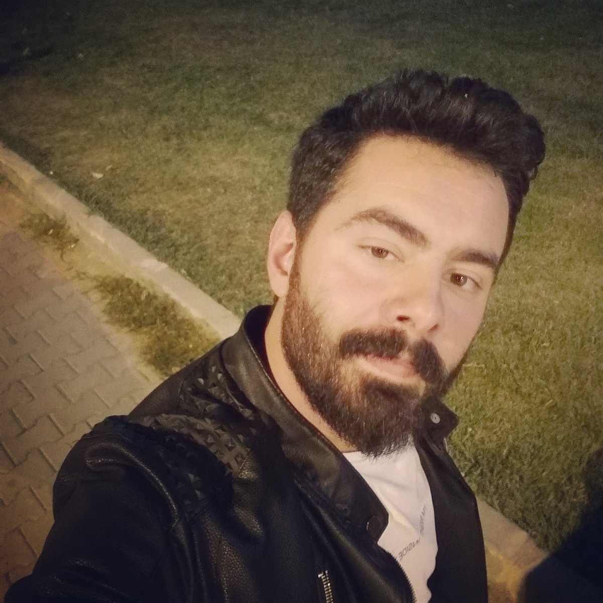 alikemalss's tweet photo. #YeniProfilResmi https://t.co/QlWJJPFCd1