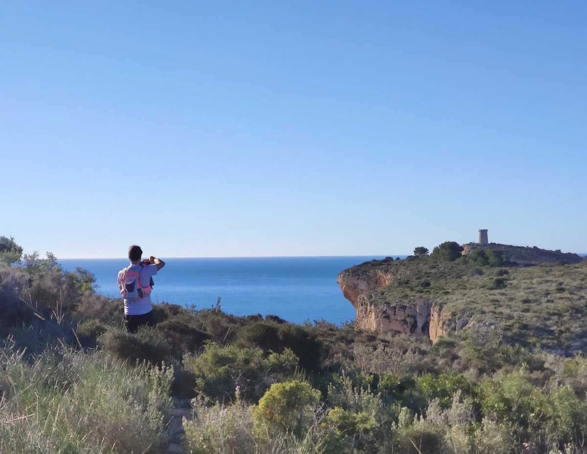 santivalleys's tweet image. Hem corregut, caminat, fotografiat i esmorzat pel terme.