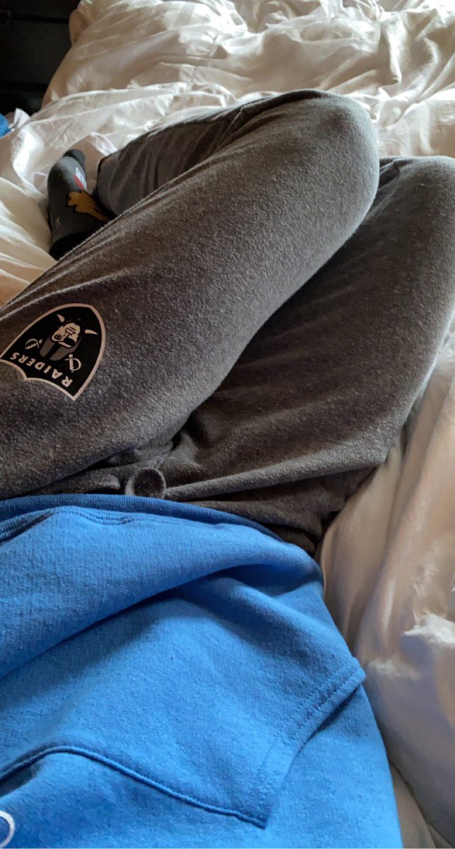 Val_Sommer's tweet photo. If only this attire was acceptable at the HP concert tonight… #saturdaysweats https://t.co/DnaqAzU2dn