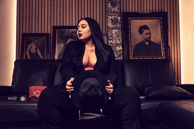 I dont want you. You spend your dads money to send Me tributes anyway so I'd rather drain your fathers<a href="/tag/findom"class="tags"><span>#findom</span></a><a href="/tag/findombrat"class="tags"><span>#findombrat</span></a><a href="/tag/paypigsneeded"class="tags"><span>#paypigsneeded</span></a><a href="/tag/elitedomme"class="tags"><span>#elitedomme</span></a>
