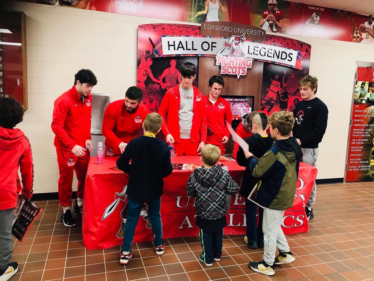 BoroWrestling1's tweet photo. Role models on & off the mat ๐ฏ #BoroBuilt #PosterNight https://t.co/Su6w1FlgDB
