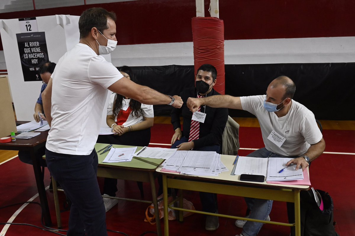 Para seguir ganando.
Para seguir creyendo.
Para seguir creciendo.

#BritoPresidente
#FilosofíaRiver