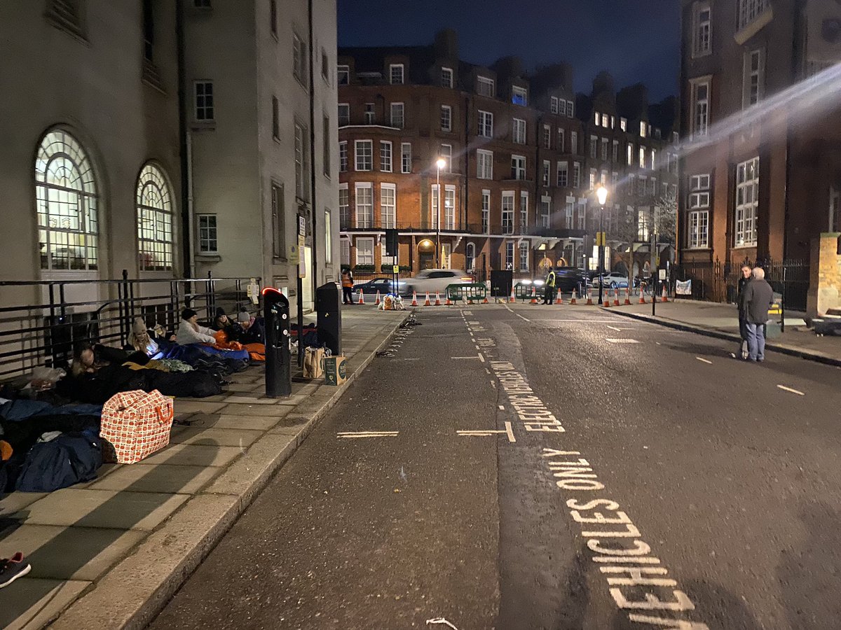 KathyButt5's tweet photo. Sleep out in London all done! A really thoughtful moment for both Giles and I when we arrived early at St Columba’s Church Kensington to see staff from the Restart charity we are supporting feeding a huge hall full of homeless people. Proud to raise funds for them and Rob. https://t.co/aSq9K4hDzg