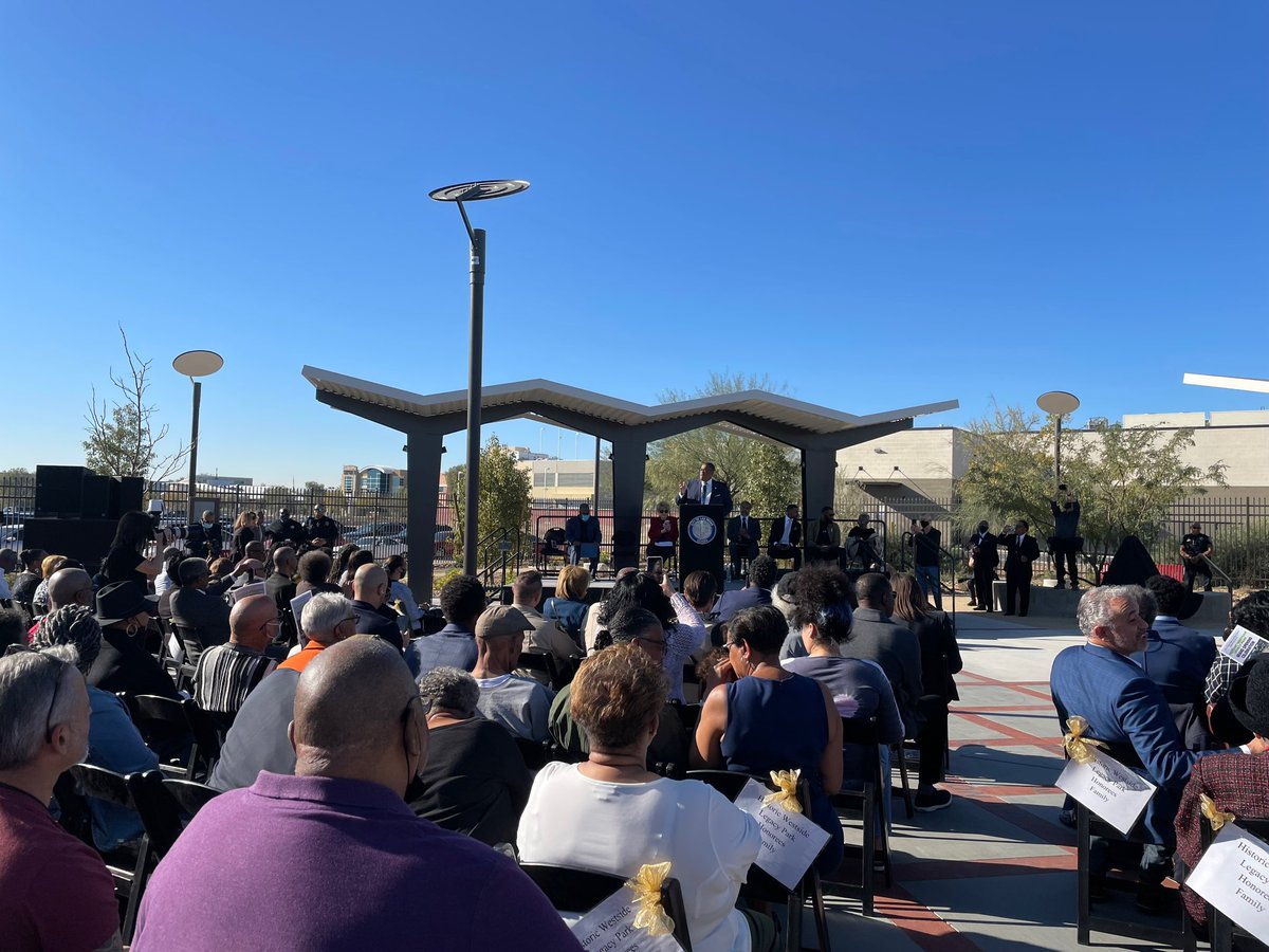 The #HistoricWestside's Legacy Park has officially opened. 

A partnership between us & @ClarkCountyNV, the park highlights 36 leaders from the Westside: bit.ly/39VE6Ix

A statue of President Obama was also unveiled.