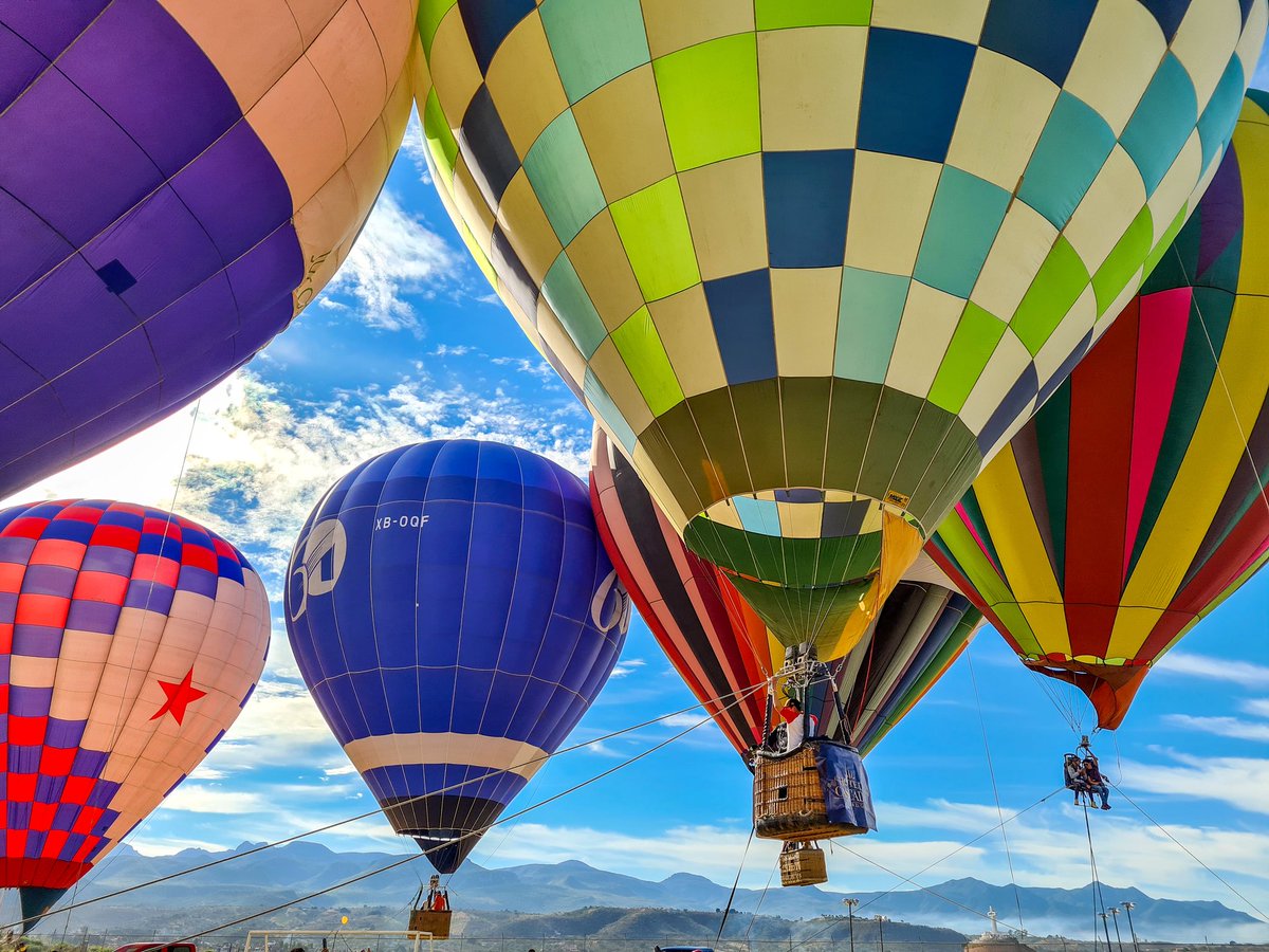 AguirreAviacion's tweet photo. Esto es #CalvilloEnLasNubes 2021, Día 1 de esta increíble aventura que se vive por primera vez en este Pueblo Mágico.
¡Ven y se parte de esta experiencia!🤩🎈🙌🏻
@GMXSeguros https://t.co/XWAHn8SAPY