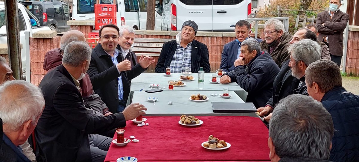 hasanbaltaciyep's tweet photo. Cide’nin çalışkan insanları, 
Rıfat Ilgaz’ın romanlarında anlattığı Sarı Yazmalı mücadeleci kadınları.  

İlçe Başkanımız Mehmet Eren, Belediye Başkanımız Mehmet Eşref Mutlu ve yöneticilerimizle birlikte Loç bölgesini ve Derebucağı ile Öveçler köylerimizi ziyaret ettik. https://t.co/hWUzjdZw42