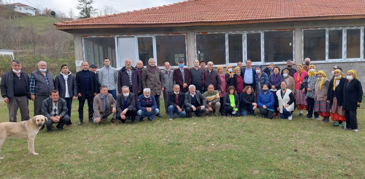 hasanbaltaciyep's tweet photo. Cide’nin çalışkan insanları, 
Rıfat Ilgaz’ın romanlarında anlattığı Sarı Yazmalı mücadeleci kadınları.  

İlçe Başkanımız Mehmet Eren, Belediye Başkanımız Mehmet Eşref Mutlu ve yöneticilerimizle birlikte Loç bölgesini ve Derebucağı ile Öveçler köylerimizi ziyaret ettik. https://t.co/hWUzjdZw42