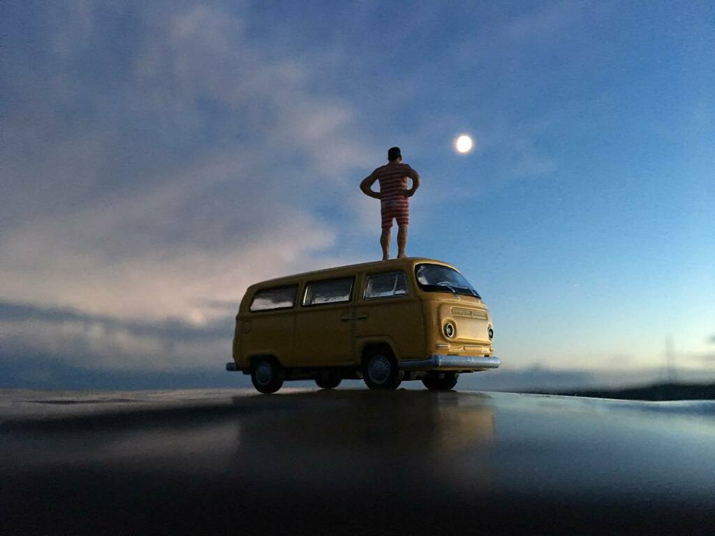 bodosbustours's tweet photo. Good night! #moon #night #bodosbustours #vwbus #vwbulli #vwt2 #camperlife #vanlife #vanlifers #camper #outdoor #adventure #soulomotion #roadtrip #wanderlust #explorer #campervanlife #munichandthemountains https://t.co/8yfiWQP9nk https://t.co/AWEK4cab56