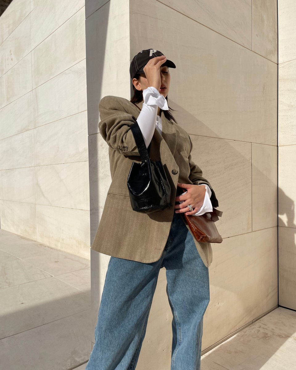 VoltaAtelier's tweet photo. Double the bag, double the attitude! ><

https://t.co/cmh2xPgyL9

#FairTrade #SustainableFashion #SocialResponsability #NYC #Handmade #VoltaAtelier #Craftwomanship #EthicallyMade #Upcycling #CircularEconomy https://t.co/r63Iex9LQM