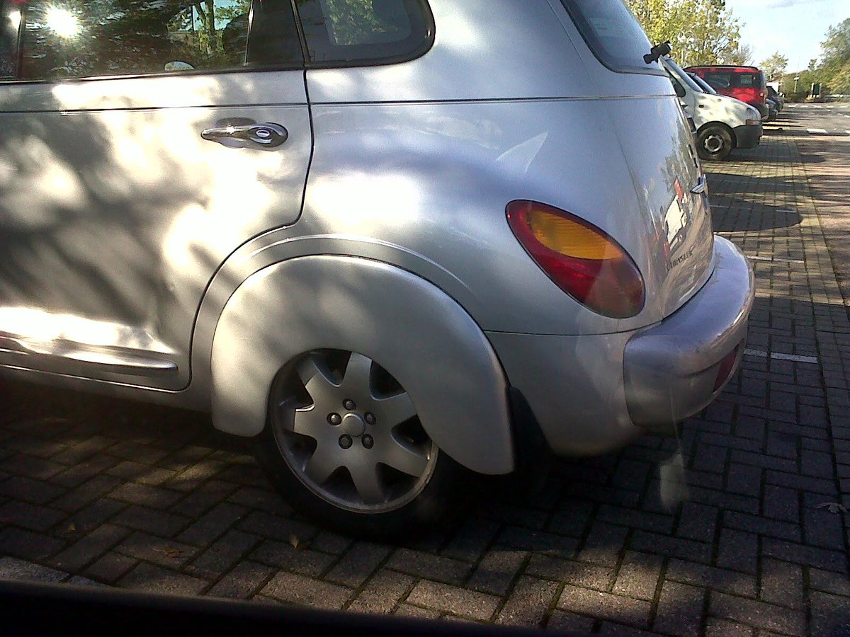 SamSwaisland's tweet photo. @Carpervert @sniffpetrol Seems I'm not the only one who photographs poorly enhanced PT Cruisers https://t.co/c27NkcJr4m
