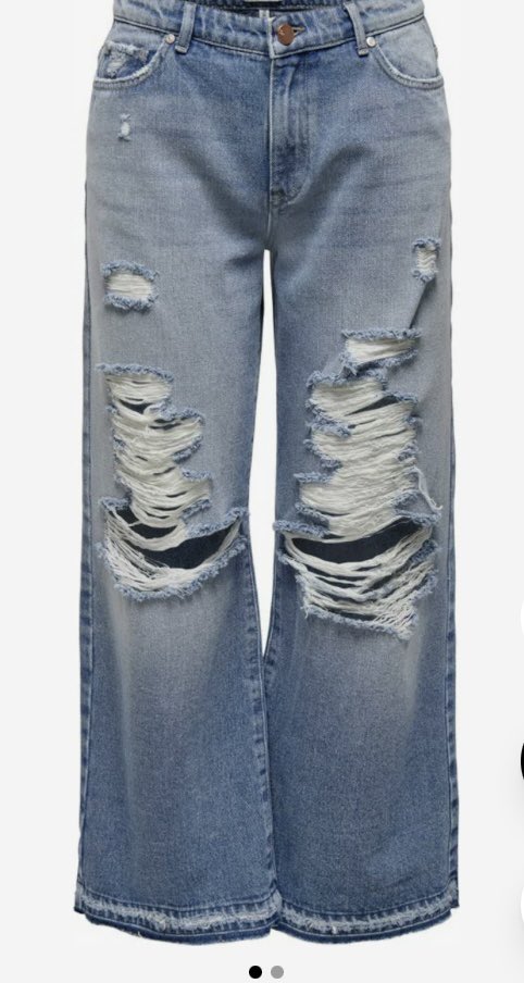 De Sint was dit jaar glashelder in zijn feedback:
“Hij hoorde haar al zeuren. Om een dochter met een broek zonder scheuren. Eentje die elke 50-plusser goed zou keuren. Maar de Sint wist wel beter: dat gaat nooit gebeuren!”