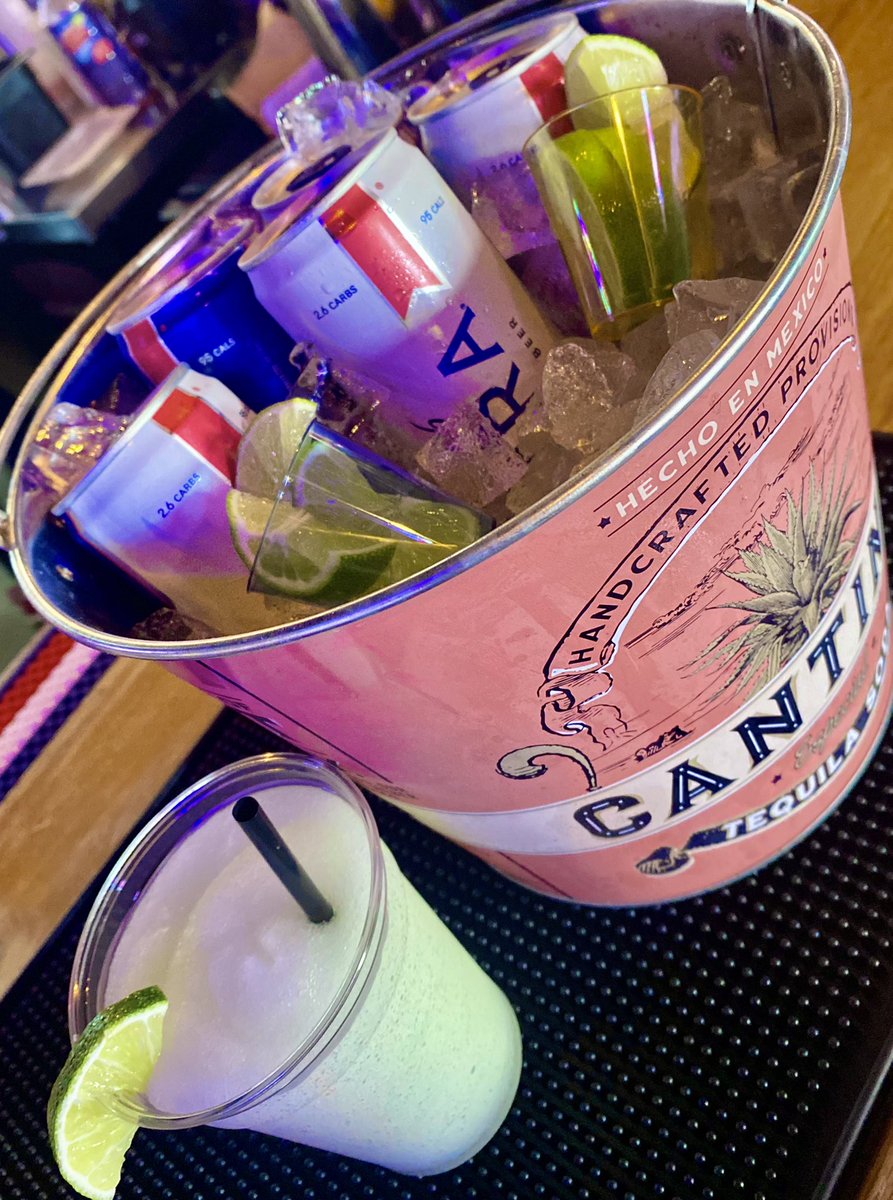 TheHighDiveWF's tweet photo. Football on the Patio all day! Come out &amp; see us :)

Saturday Specials-
$10 Domestic Buckets
$12 Import Buckets 
$3 Frozen Margaritas

Happy Hour (4PM - 7PM)
$1 12oz Domestic Drafts https://t.co/af6hY2DrDG
