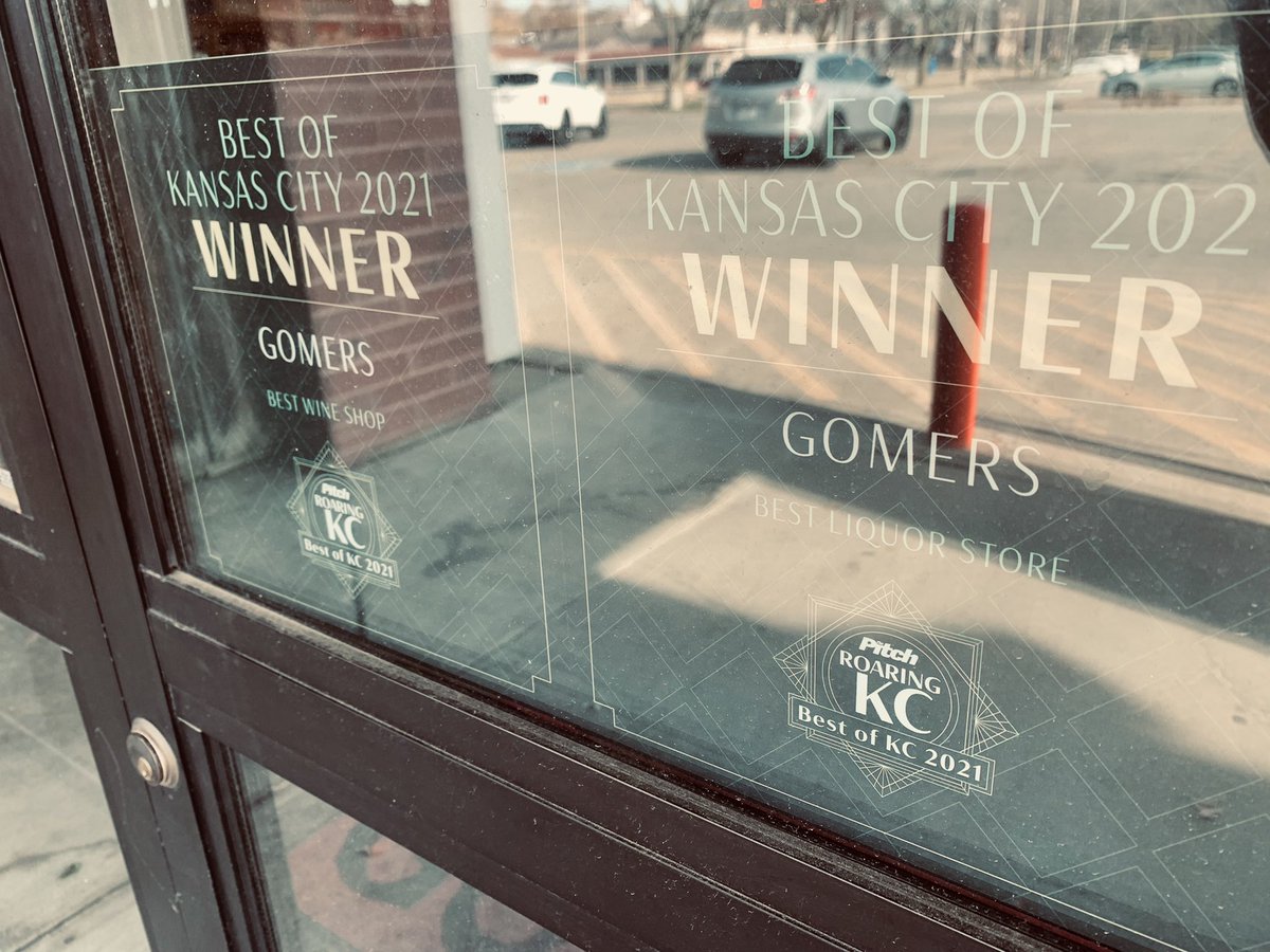 Pardon the glare, but our new window stickers are up and looking lit! #bestofkc @TheFastPitch