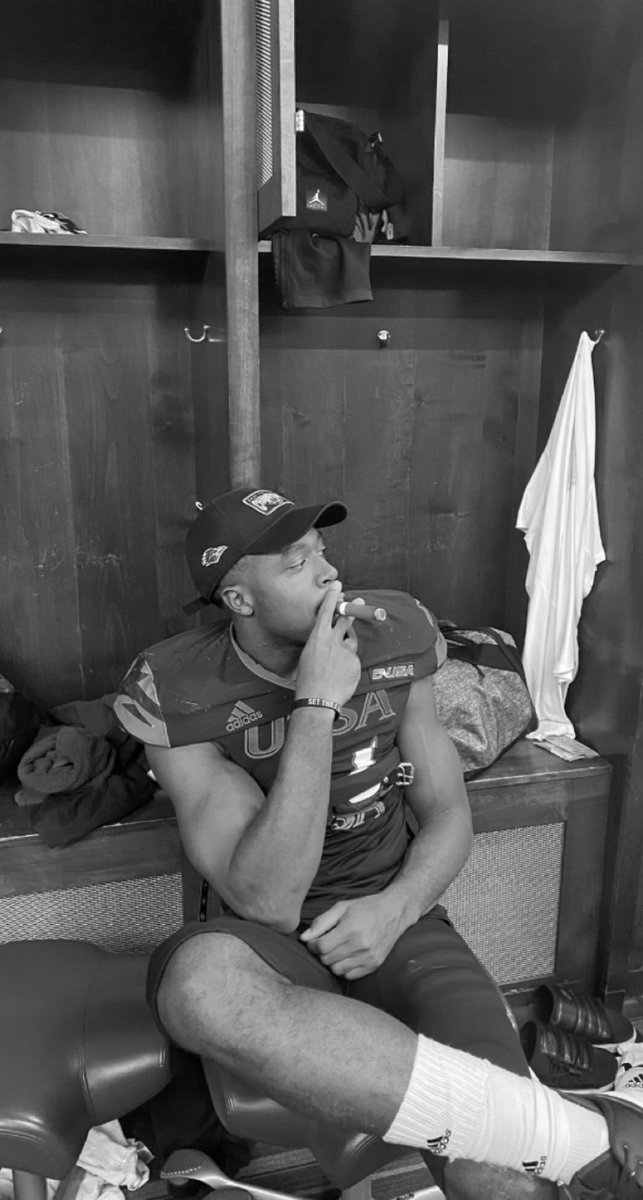 k_nwachuku's tweet photo. Blood.. sweat.. and tears fr.. but man was it worth it. Champs🙏🏿🏆 https://t.co/rx7u4fG7aE