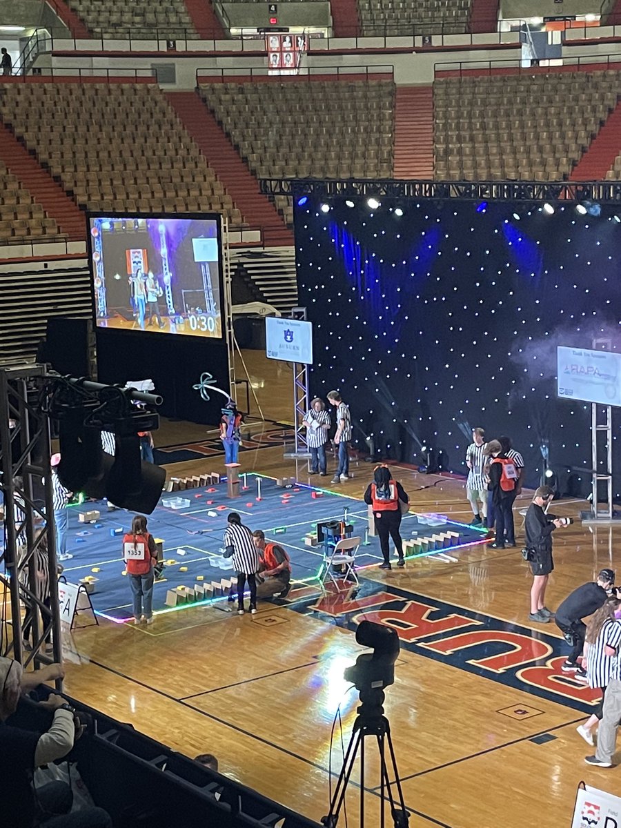 DHSrobotEx's tweet image. Davidson's first seeding round of the South's BEST Robotics Championship! Let's do this, Warriors! ❤️🧡💛 #SouthsBEST #SouthsBEST2021 #DHSRobotEx