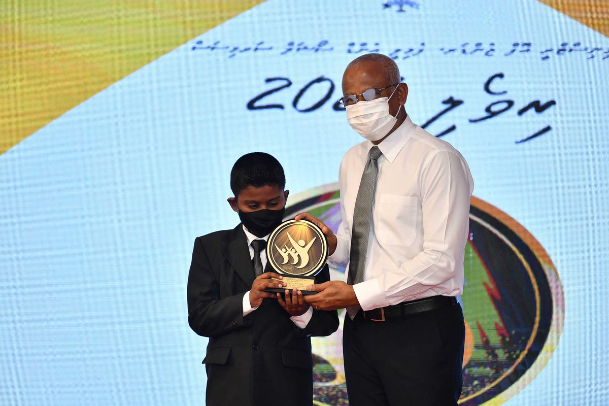 presidencymv's tweet photo. President @ibusolih and First Lady Fazna Ahmed attends Riveli Awards 2021 ceremony https://t.co/3w0JSmBpgV